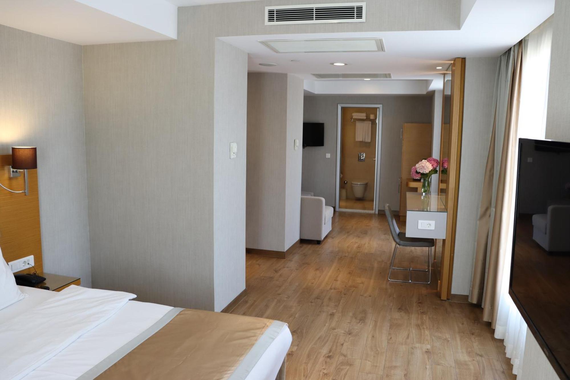 Riva Hotel Taksim Istambul Exterior foto