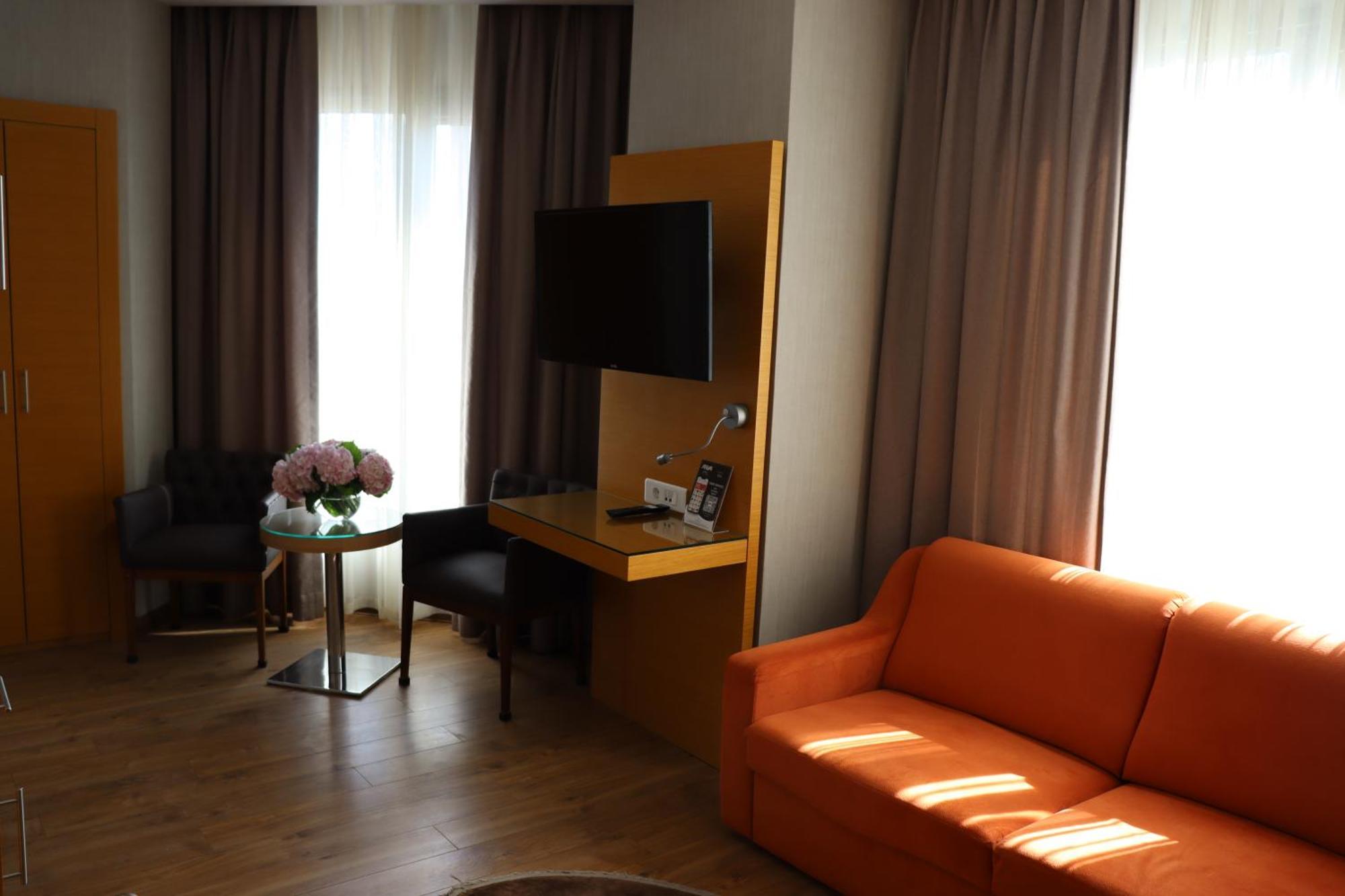 Riva Hotel Taksim Istambul Exterior foto