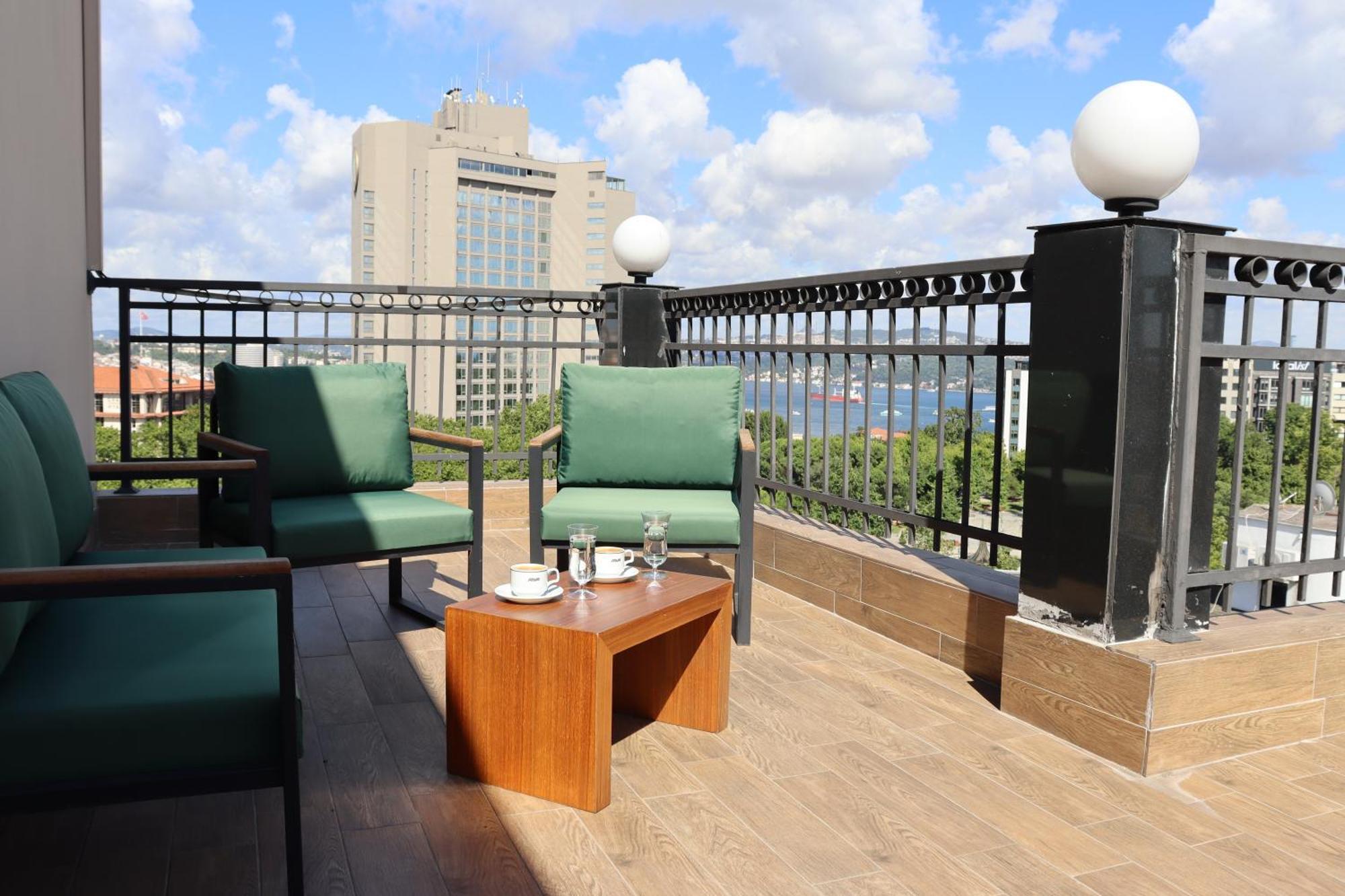 Riva Hotel Taksim Istambul Exterior foto