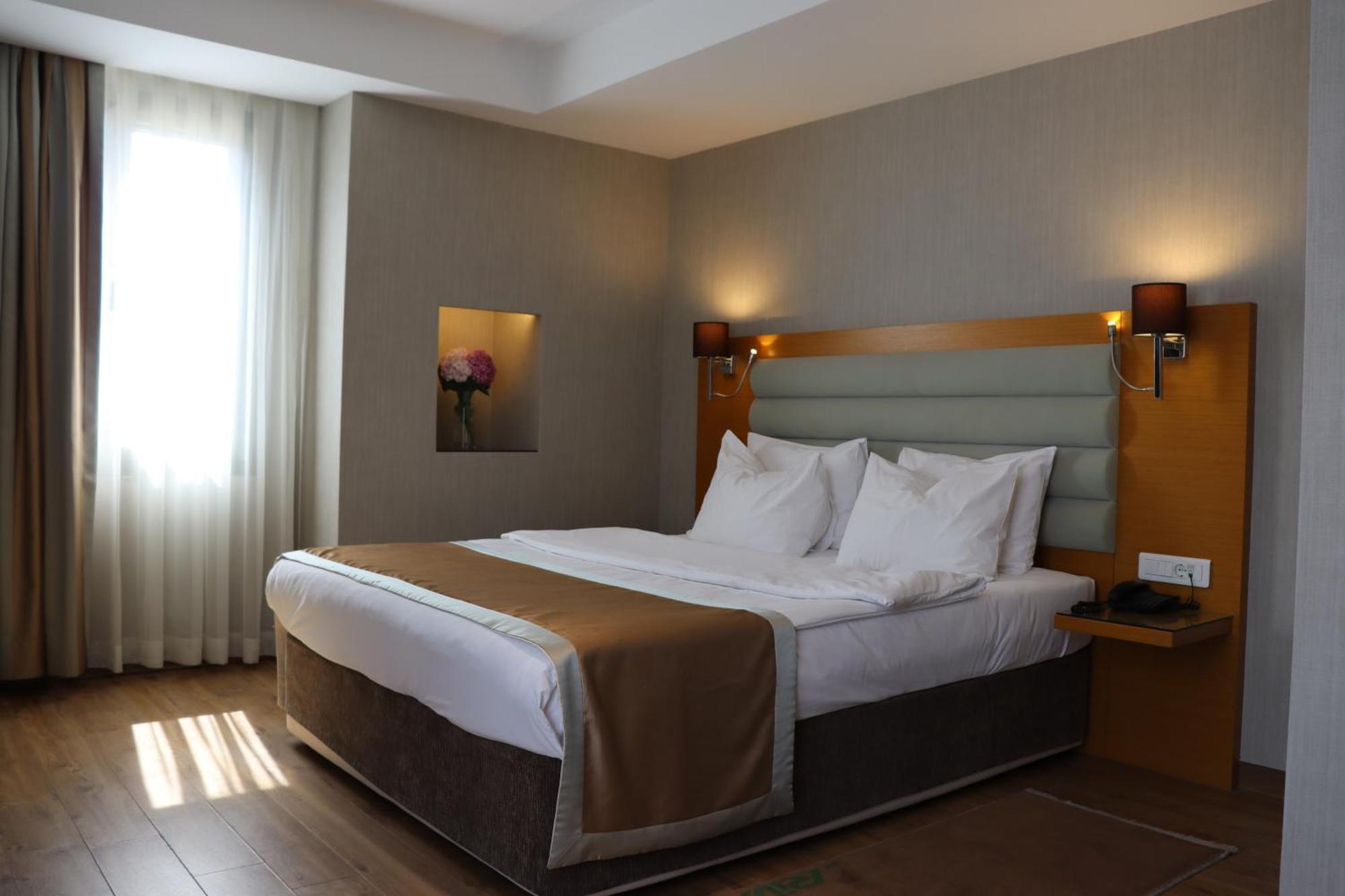 Riva Hotel Taksim Istambul Exterior foto