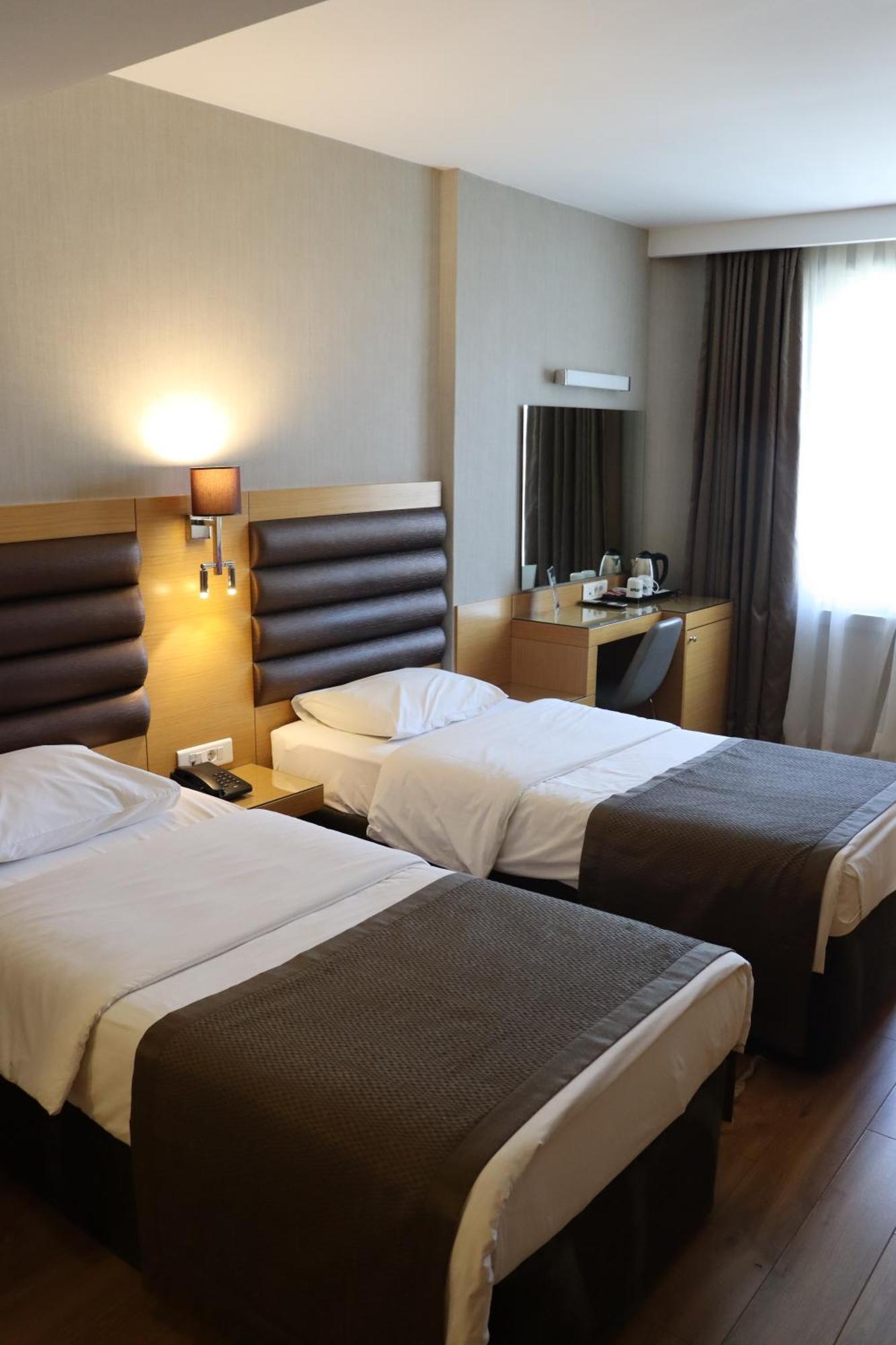 Riva Hotel Taksim Istambul Exterior foto
